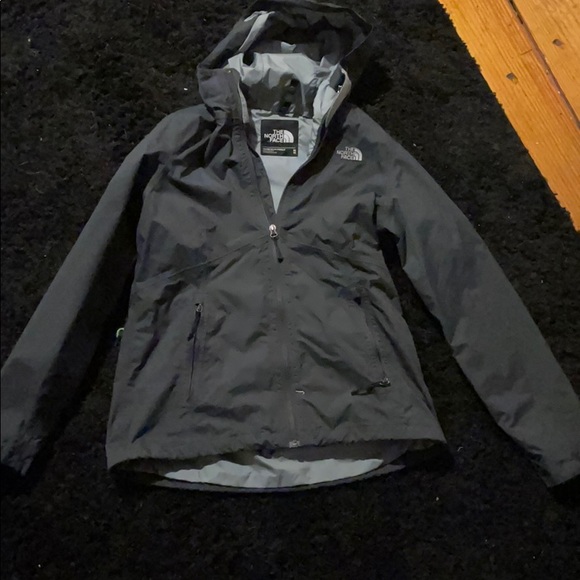 windbreaker - Picture 3 of 3